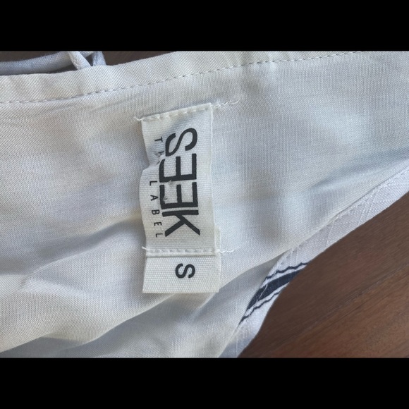 LF WRAP DRESS - Picture 2 of 4